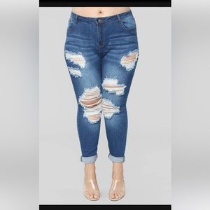 Fashion Nova 2X Digging For Gold Distressed Jeans NWT Dark Wash Plus Size Skinny